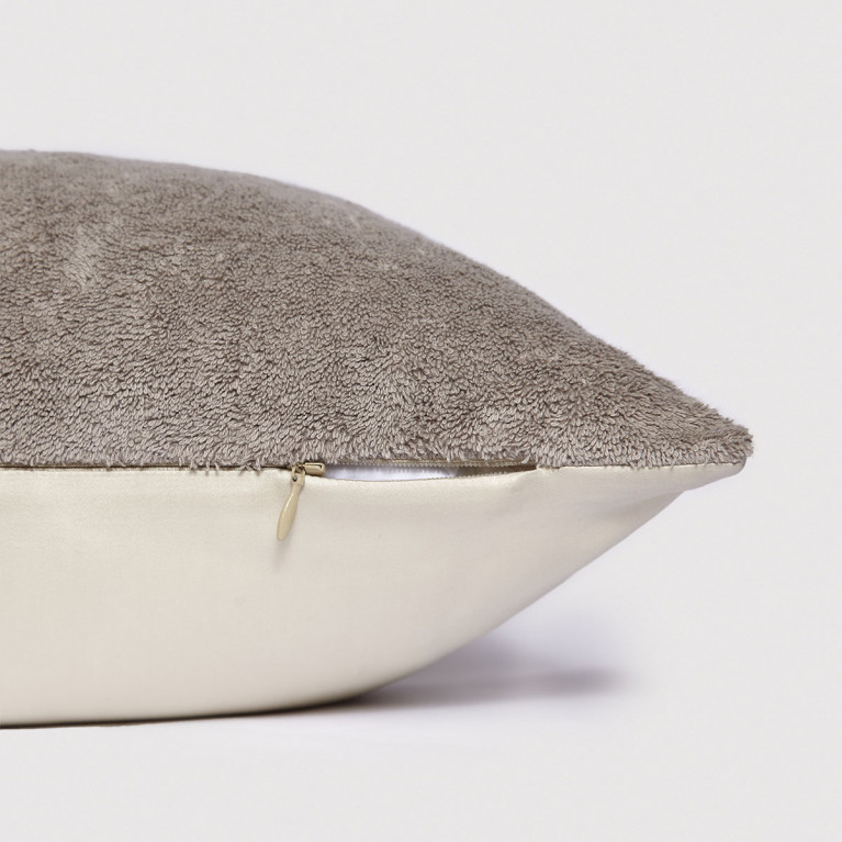 Декоративная подушка DURANCE Roma Est