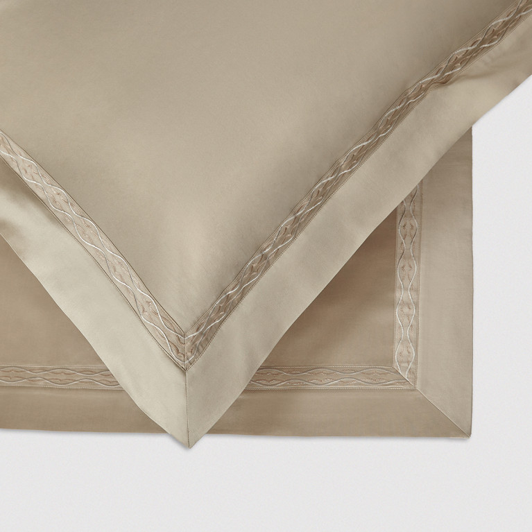 Комплект постельного белья LOIRE 600 tc золотистый