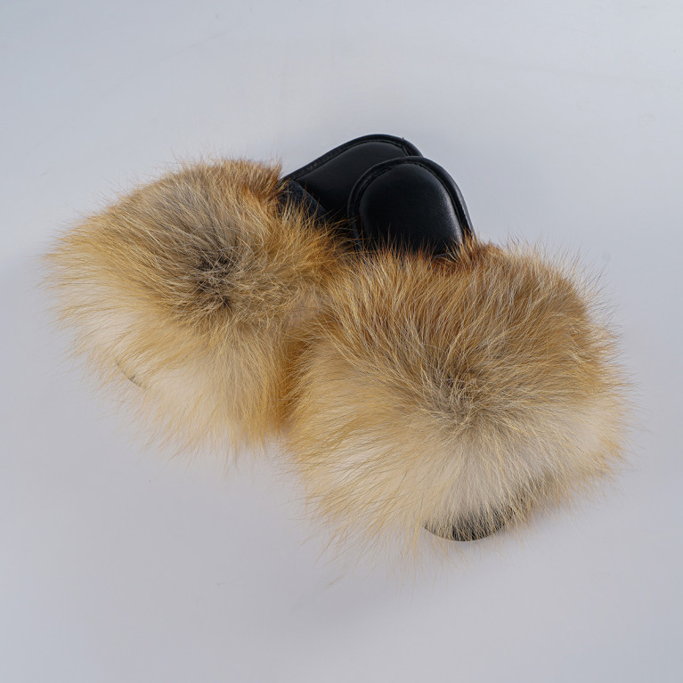 Тапочки из меха рыжей лисы