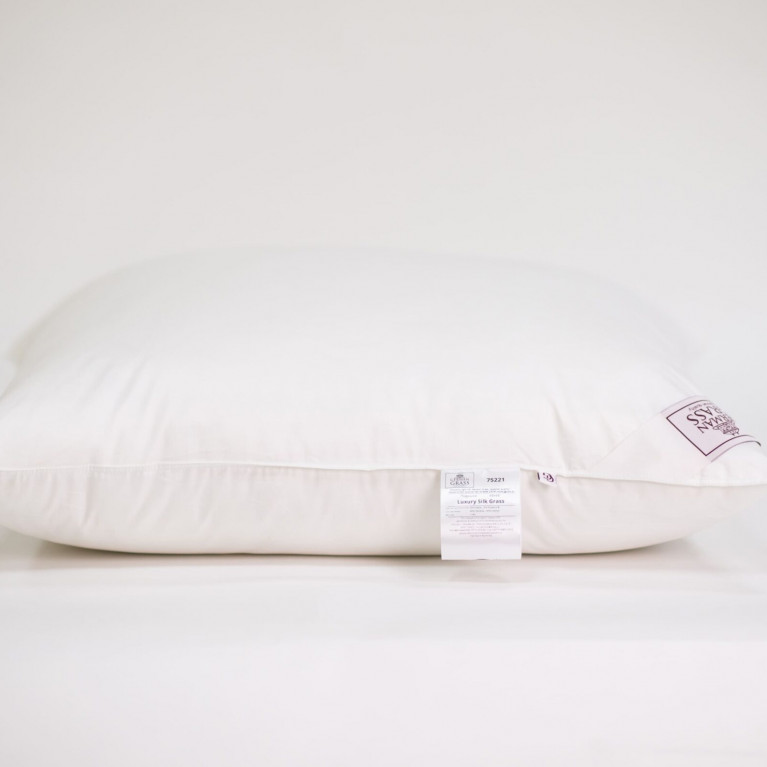 75221 Подушка LUXURY SILK GRASS мягкая 68х68