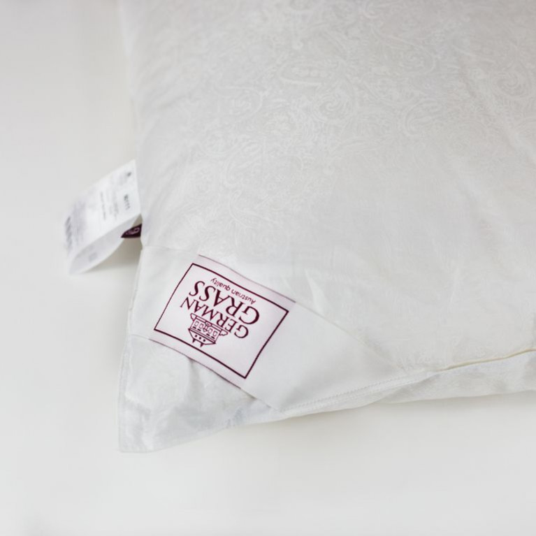 45111 Подушка CASHMERE SILK GRASS мягкая 50х68