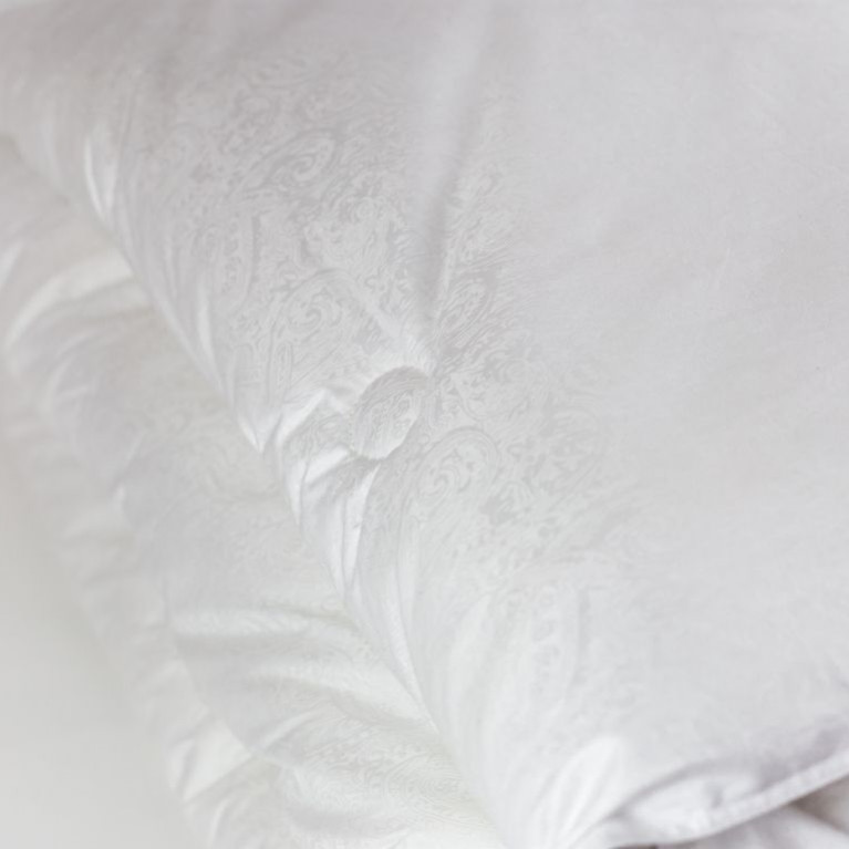 65150 Одеяло PAISLEY SILK GRASS всесезонное 140х205