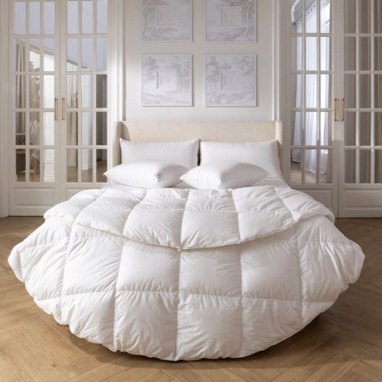 Одеяло ROYAL DOWN GRASS всесезонное круглое d-240