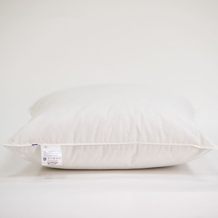 Подушка 3 STARS FAMILIE DOWN упругая 60х60