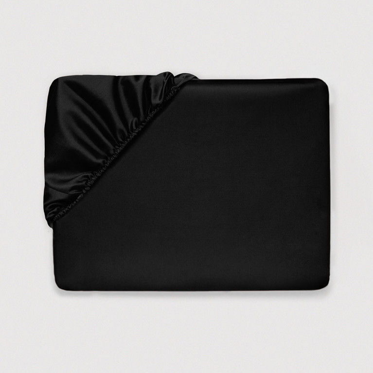 Простынь на резинке 300 tc черная