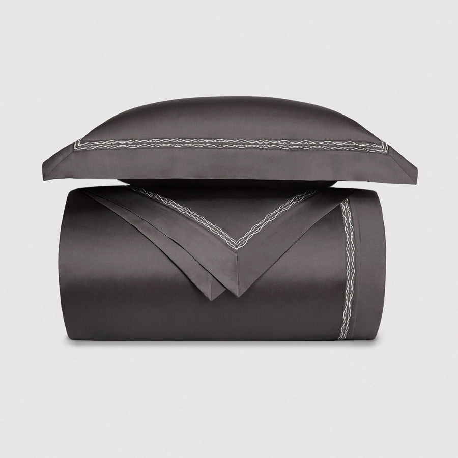 Комплект постельного белья LOIRE 600 tc темно-серый с золотой вышивкой