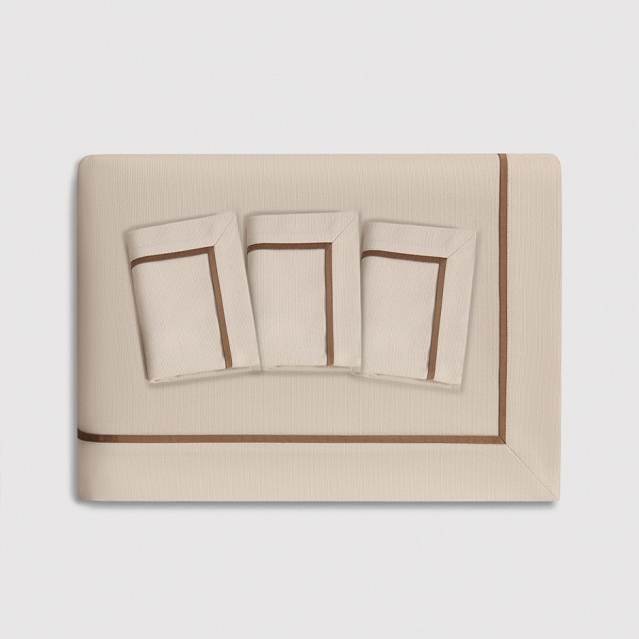 Скатерть и сервировочные салфетки SET PANAMA BEIGE